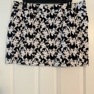 Mario Serrani Black and White Floral Mini Skort